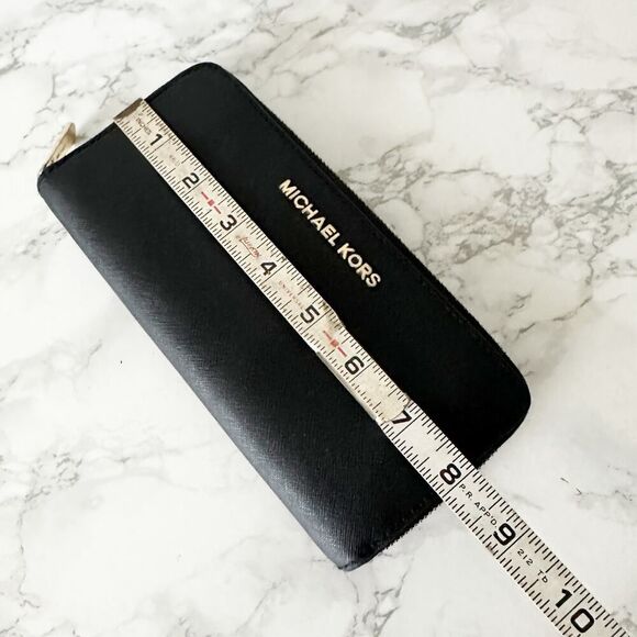 Michael Kors Long Black Saffiano Leather Continental Zip Around Wallet - Picture 10 of 11